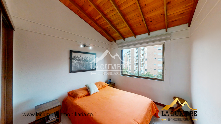 Casa de 3 alcobas en venta en Loma Del Chocho, Envigado, 200 m² · foto 16 de 19