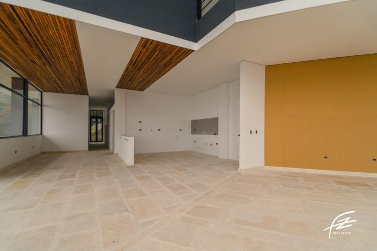 Casa de 4 alcobas en venta en Yarumal, Rionegro, 10 m² · foto 8 de 18