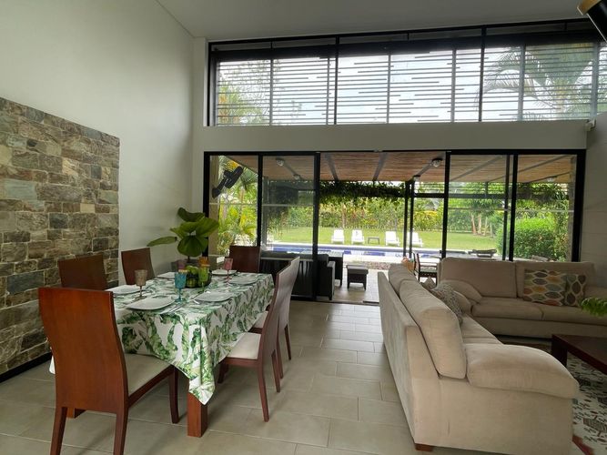 Casa de 4 alcobas en venta en Centro, Armenia, 1424 m² · foto 6 de 12