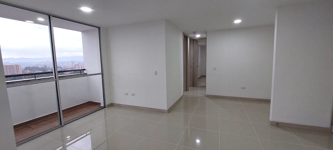 Apartamento de 3 alcobas en venta en El Porvenir, Rionegro, 60 m² · foto 2 de 17