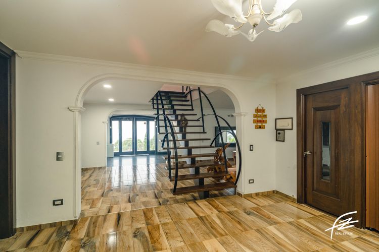 Casa de 6 alcobas en venta en Vallano, Envigado, 300 m² · foto 5 de 11