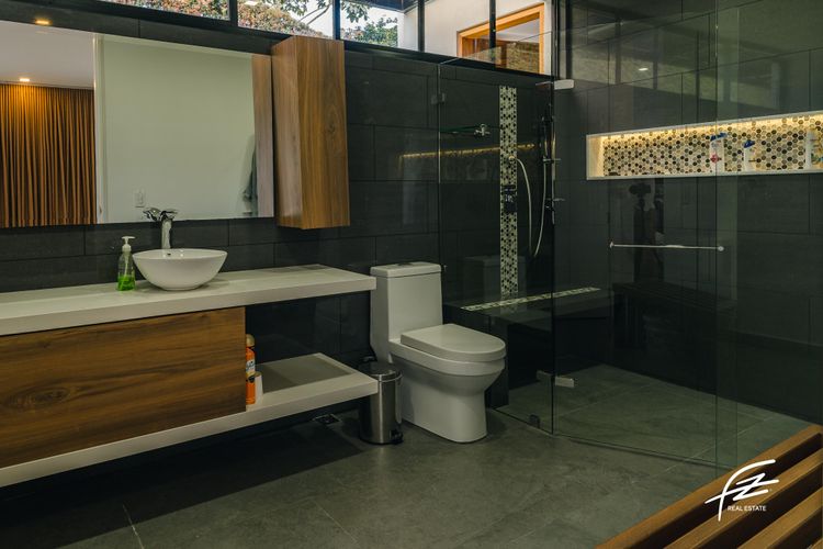 Casa de 5 alcobas en venta en Vía Las Palmas, Envigado, 760 m² · foto 17 de 20