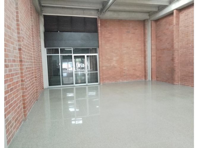 Local en arriendo en Cristo Rey, Medellín, 200 m² · foto 3 de 13