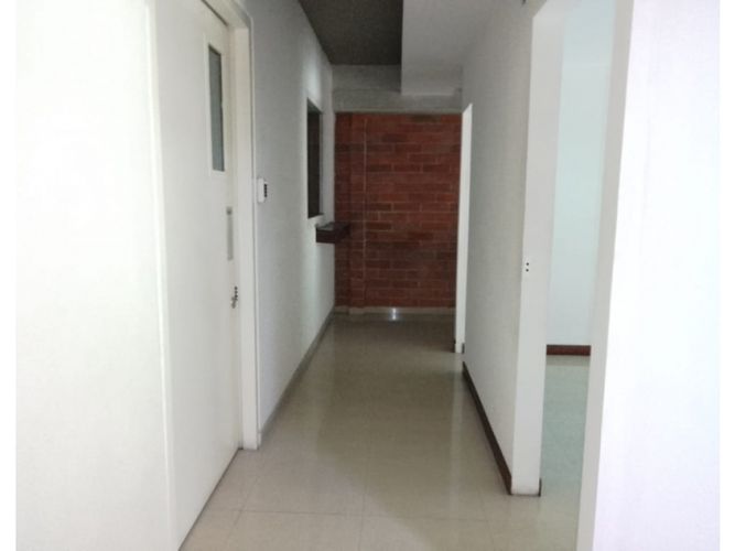 Local en arriendo en Cristo Rey, Medellín, 267 m² · foto 7 de 14