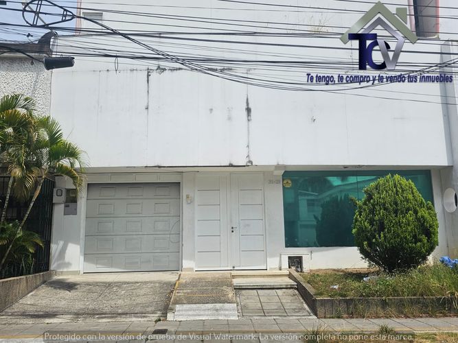 Casa en venta en Cabecera Del Llano, Bucaramanga, 260 m² · foto 2 de 2