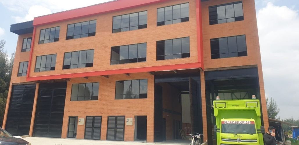 Bodega en arriendo en Siberia, Cota, 4312 m² · foto 4 de 16