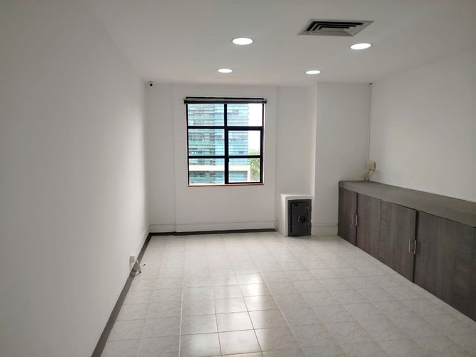 Oficina en arriendo en Patio Bonito, Medellín, 35 m² · foto 7 de 13