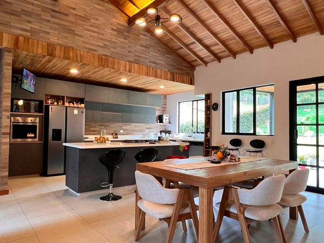 Casa de 3 alcobas en venta en La Ceja, 432 m² · foto 17 de 19