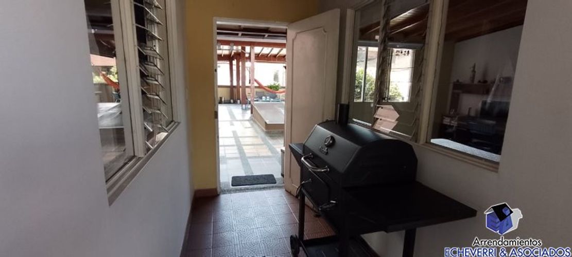 Casa de 6 alcobas en venta en La Magnolia, Envigado, 324 m² · foto 21 de 24