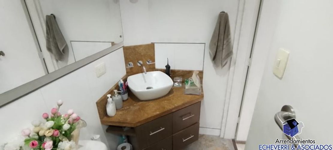 Casa de 6 alcobas en venta en La Magnolia, Envigado, 324 m² · foto 23 de 24