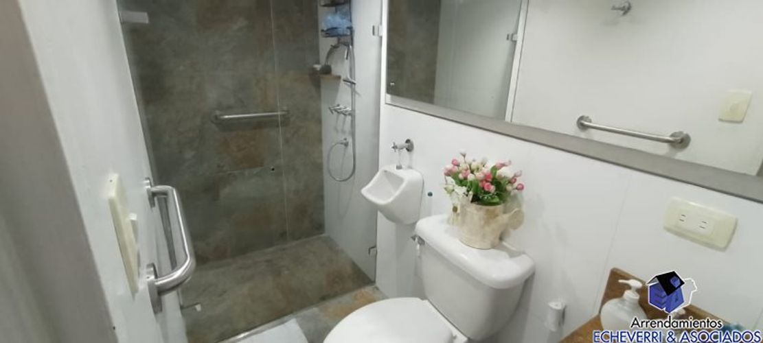 Casa de 6 alcobas en venta en La Magnolia, Envigado, 324 m² · foto 24 de 24