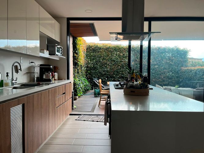 Casa de 3 alcobas en venta en Santa Catalina, Envigado, 203 m² · foto 17 de 19