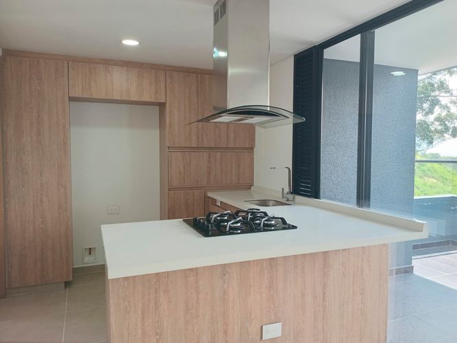 Apartamento de 3 alcobas en venta en Las Palmas, Medellín, 100 m² · foto 18 de 20