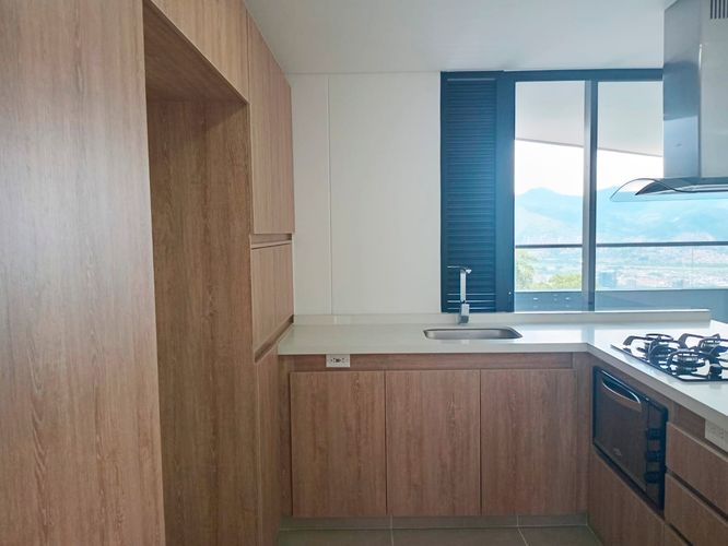 Apartamento de 3 alcobas en venta en Las Palmas, Medellín, 100 m² · foto 19 de 20
