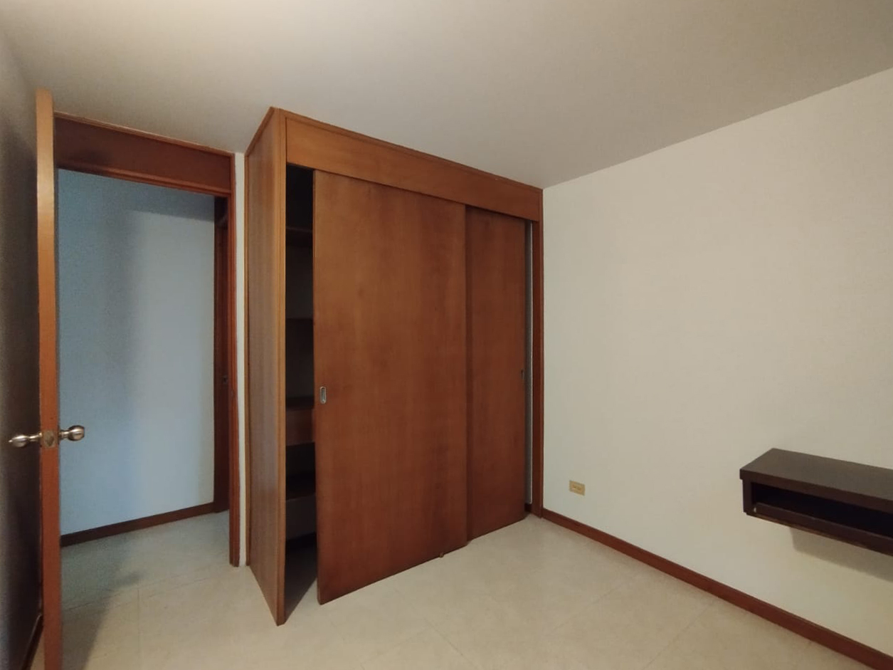 Apartamento en venta en Castropol, Medellín · foto 9 de 15