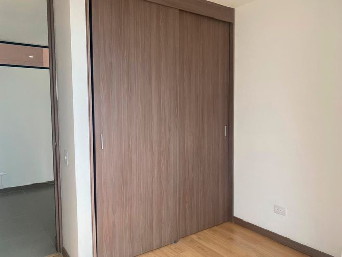 Apartamento de 3 alcobas en arriendo en Loma Del Escobero, Envigado, 93 m² · foto 14 de 16