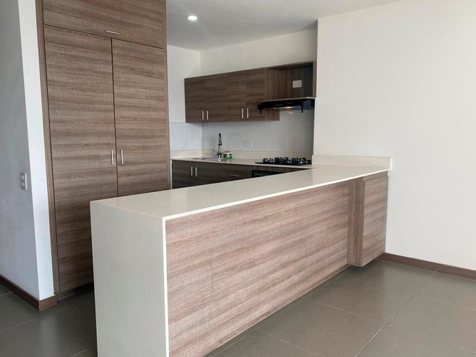 Apartamento de 3 alcobas en arriendo en Loma Del Escobero, Envigado, 93 m² · foto 15 de 16