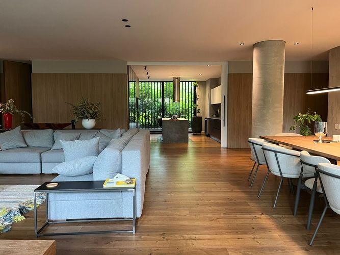 Apartamento de 3 alcobas en venta en El Poblado, Medellín, 380 m² · foto 1 de 20