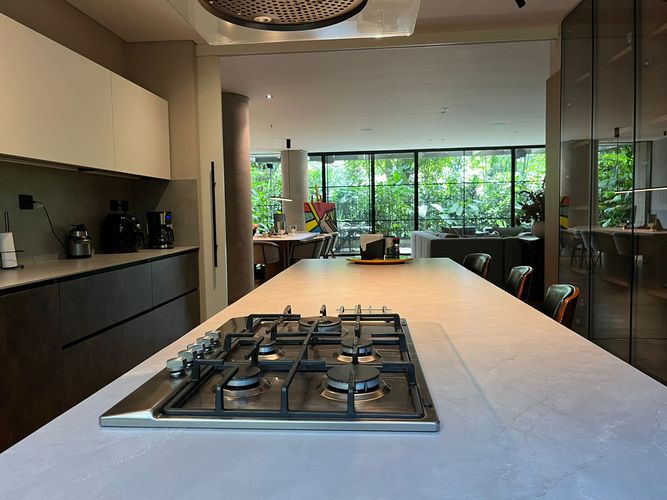 Apartamento de 3 alcobas en venta en El Poblado, Medellín, 380 m² · foto 6 de 20