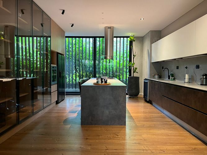 Apartamento de 3 alcobas en venta en El Poblado, Medellín, 380 m² · foto 10 de 20