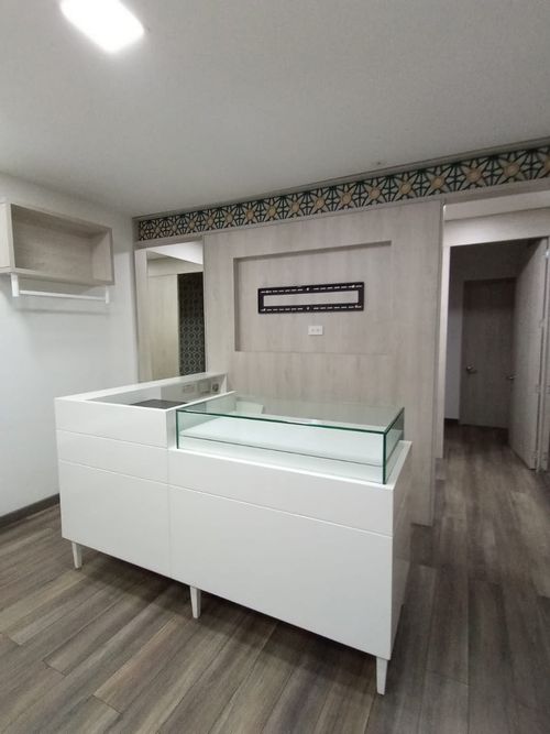 Local en venta en Unicentro Cali, Cali, 87 m² · foto 2 de 18
