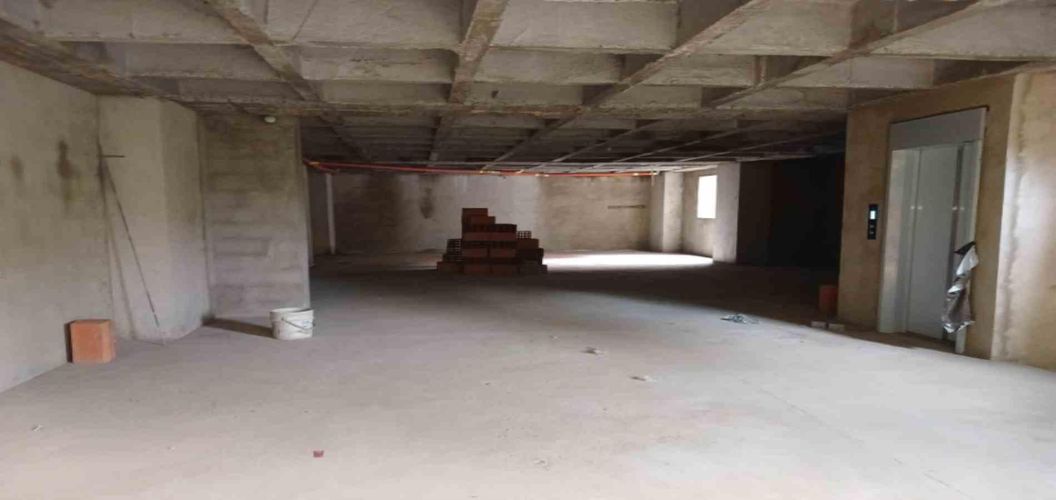 Bodega en arriendo en Conquistadores, Medellín, 1300 m² · foto 12 de 24