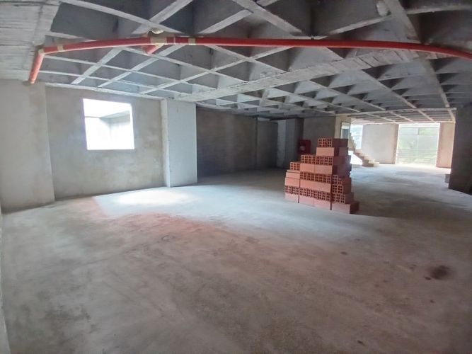 Bodega en arriendo en Conquistadores, Medellín, 1300 m² · foto 13 de 24