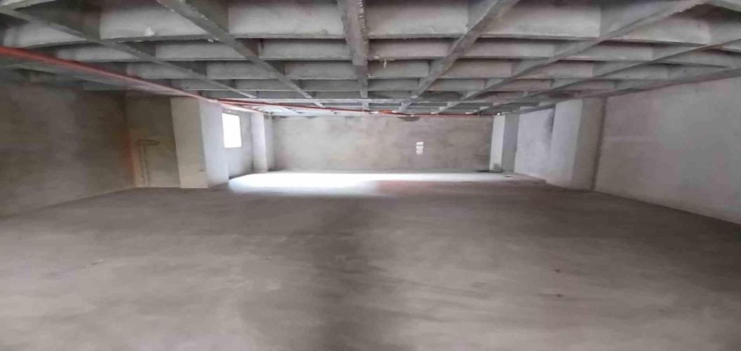 Bodega en arriendo en Conquistadores, Medellín, 1300 m² · foto 20 de 24