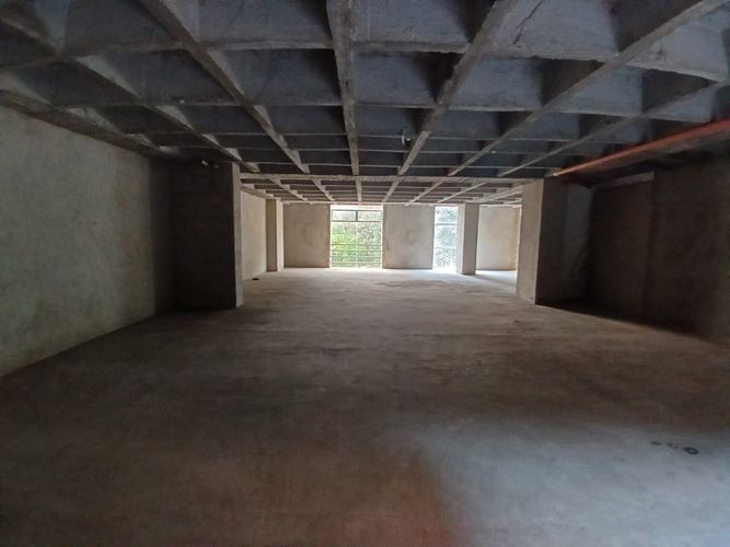 Bodega en arriendo en Conquistadores, Medellín, 1300 m² · foto 21 de 24