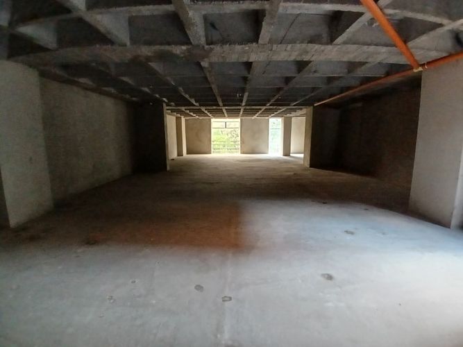 Bodega en arriendo en Conquistadores, Medellín, 1300 m² · foto 23 de 24