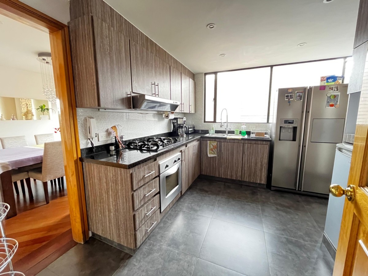 Apartamento en venta en Chicó Alto, Bogotá · foto 6 de 24