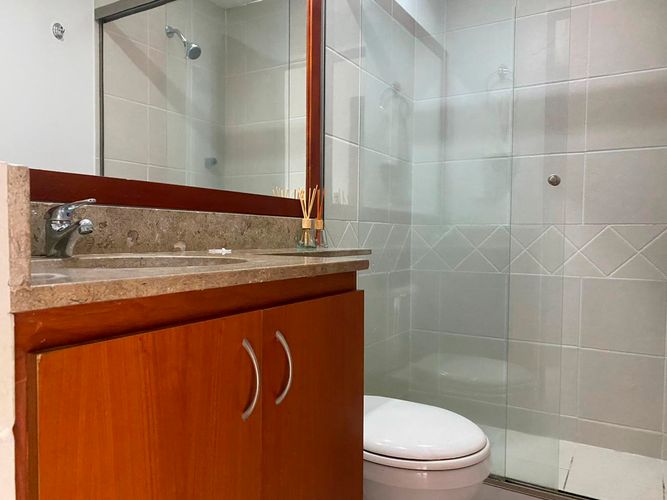 Casa de 3 alcobas en venta en Loma Benedictinos, Envigado, 220 m² · foto 7 de 19