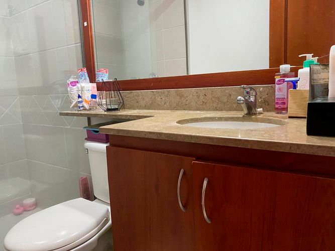 Casa de 3 alcobas en venta en Loma Benedictinos, Envigado, 220 m² · foto 8 de 19