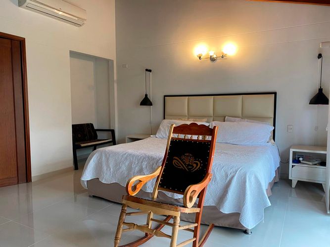 Casa de 3 alcobas en venta en Loma Benedictinos, Envigado, 220 m² · foto 9 de 19