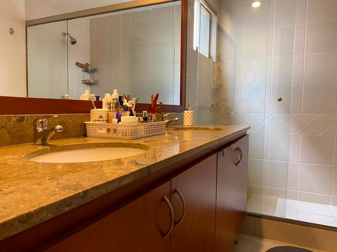Casa de 3 alcobas en venta en Loma Benedictinos, Envigado, 220 m² · foto 10 de 19