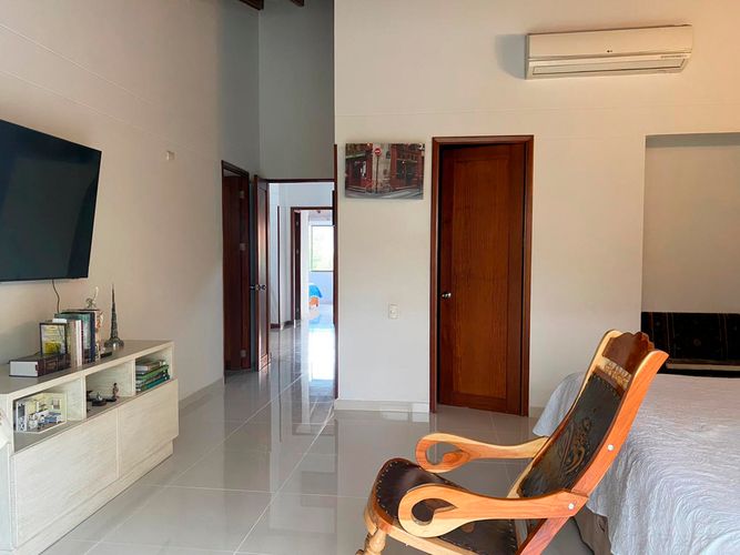 Casa de 3 alcobas en venta en Loma Benedictinos, Envigado, 220 m² · foto 13 de 19