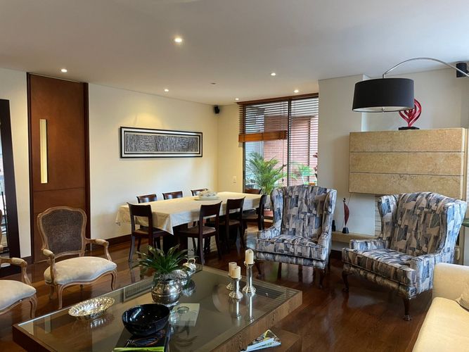 Apartamento de 3 alcobas en arriendo en Chicó Reservado, Bogotá, 206 m² · foto 4 de 24