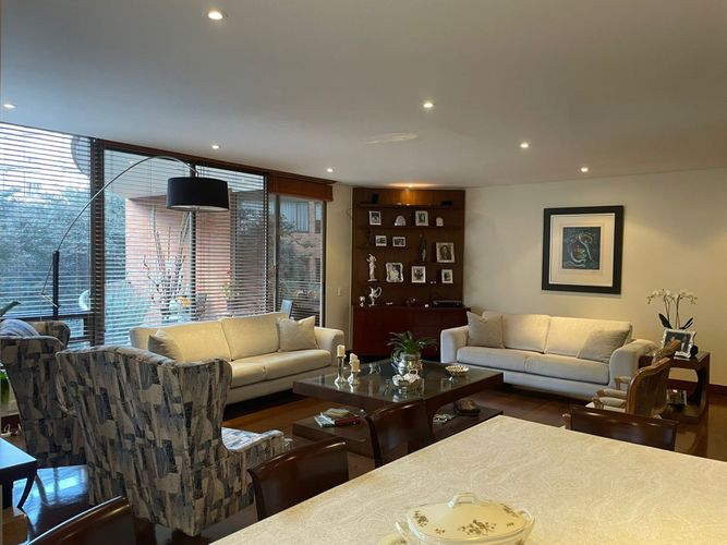 Apartamento de 3 alcobas en arriendo en Chicó Reservado, Bogotá, 206 m² · foto 5 de 24
