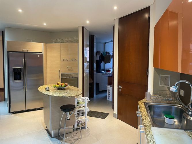 Apartamento de 3 alcobas en arriendo en Chicó Reservado, Bogotá, 206 m² · foto 8 de 24