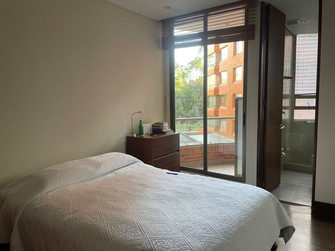 Apartamento de 3 alcobas en arriendo en Chicó Reservado, Bogotá, 206 m² · foto 11 de 24