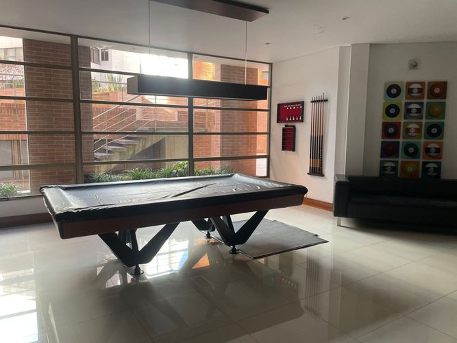 Apartamento de 3 alcobas en arriendo en Chicó Reservado, Bogotá, 206 m² · foto 21 de 24