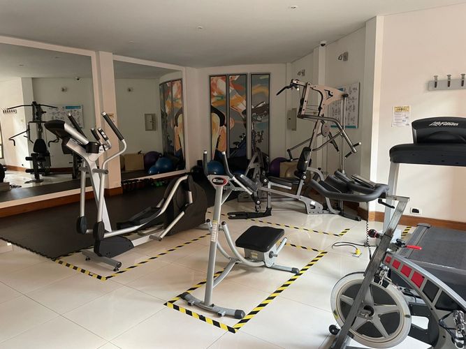 Apartamento de 3 alcobas en arriendo en Chicó Reservado, Bogotá, 206 m² · foto 22 de 24