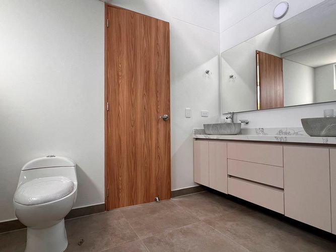 Casa de 4 alcobas en venta en El Porvenir, Rionegro, 178 m² · foto 12 de 19