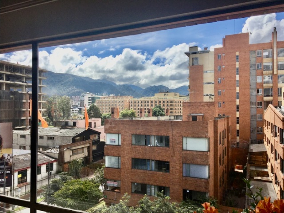 Apartamento en venta en Chico Norte, Bogotá · foto 2 de 24