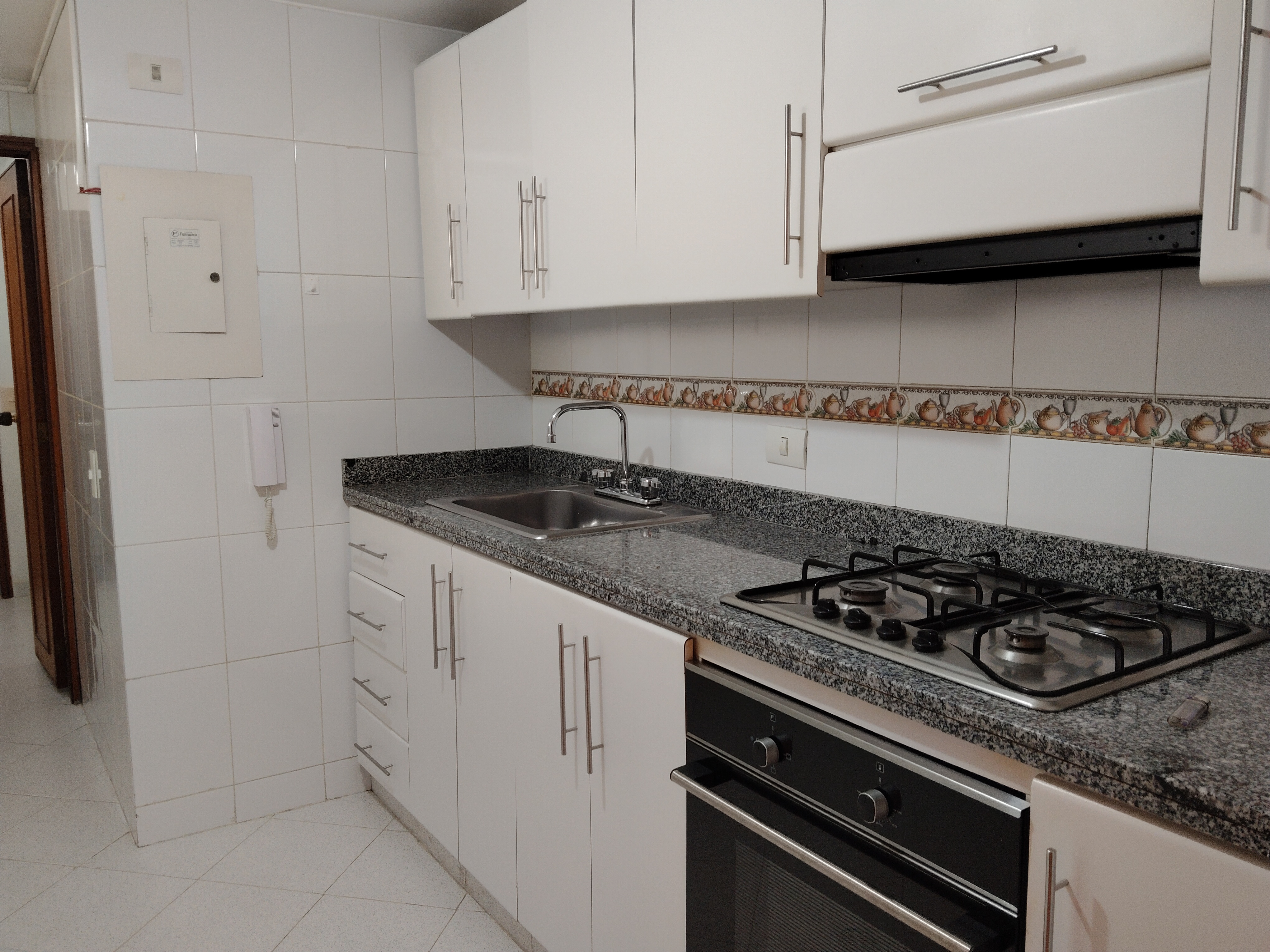 Apartamento en venta en Santa Barbara, Bogotá · foto 10 de 19