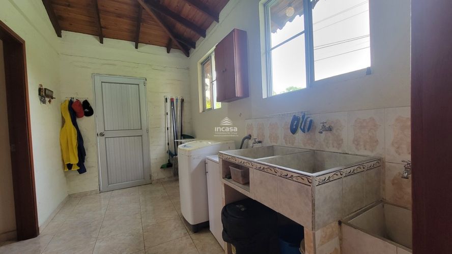 Casa de 5 alcobas en venta en Ciudad Country, Jamundí, 400 m² · foto 8 de 24