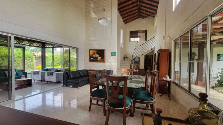 Casa de 5 alcobas en venta en Ciudad Country, Jamundí, 400 m² · foto 15 de 24
