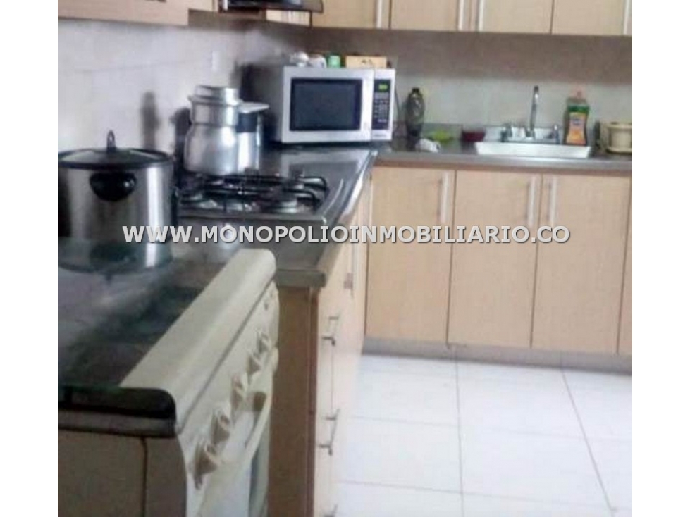 Apartamento en venta en La america, Medellín 2
