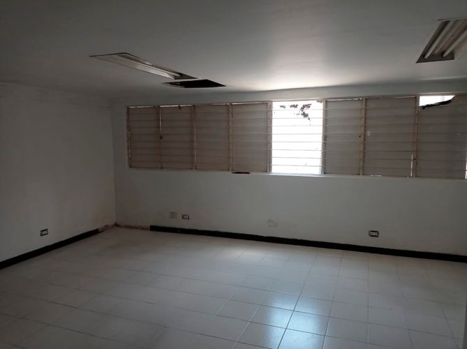Bodega en arriendo en El Poblado, Medellín, 1000 m² · foto 13 de 17