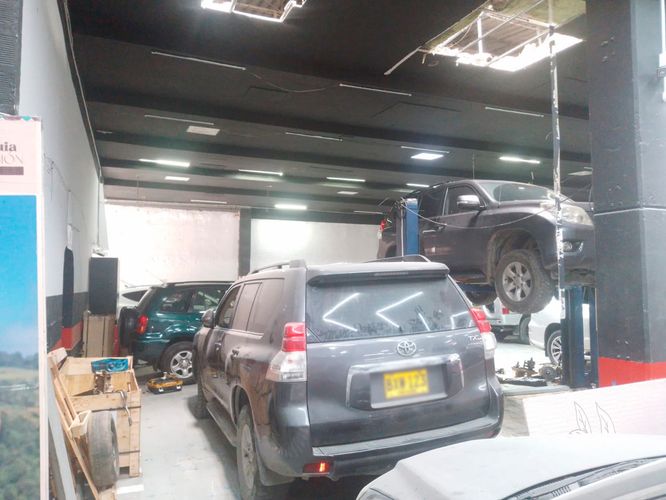 Bodega en arriendo en El Poblado, Medellín, 500 m² · foto 7 de 8